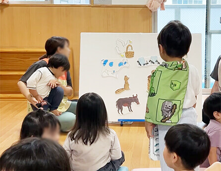 さいたま市認定こども園大成幼稚園の1歳児の保育の様子